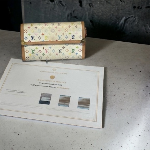 Louis Vuitton International Tri-Fold Wallet